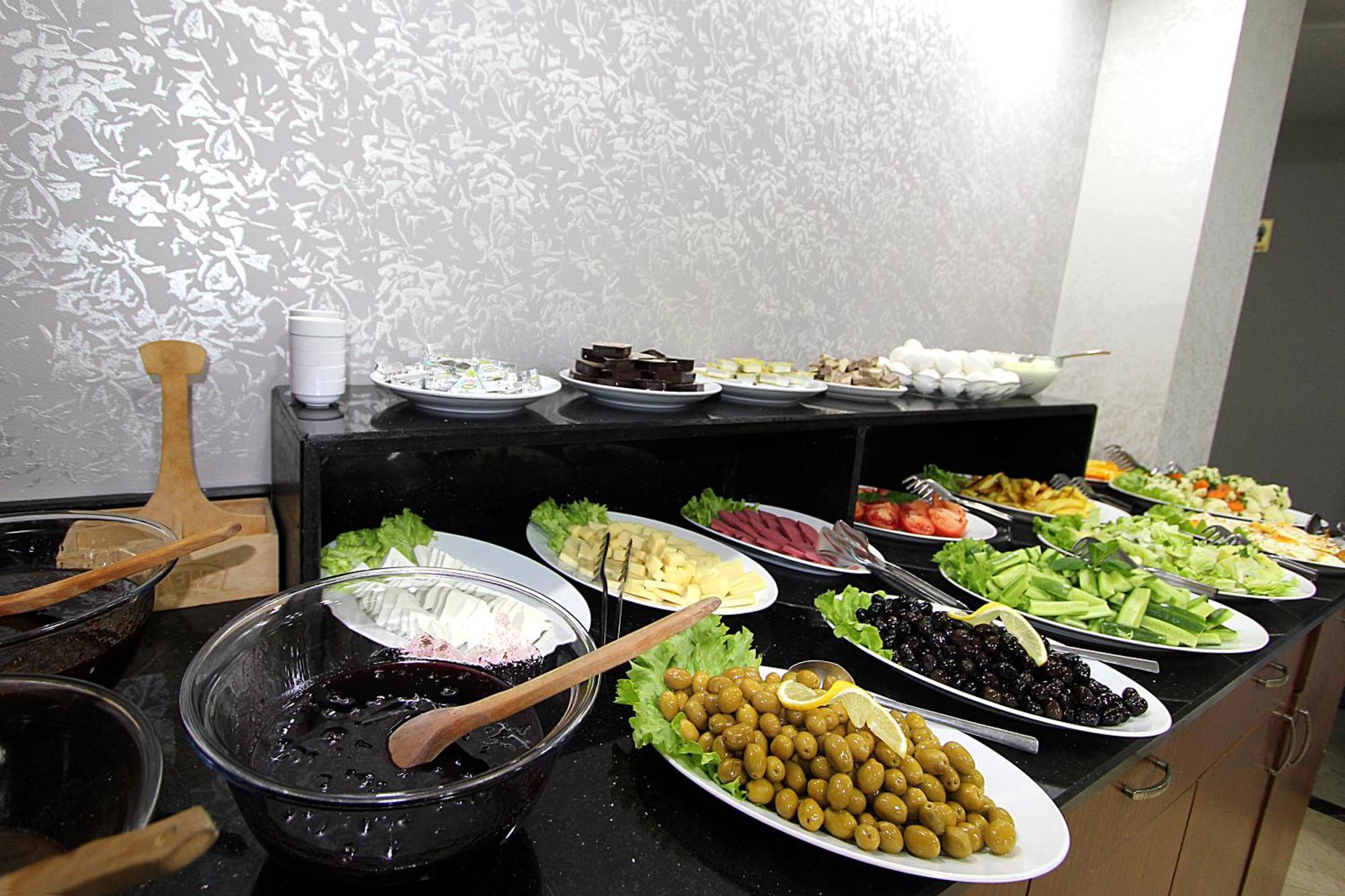 Lyon Hotel איסטמבול מראה חיצוני תמונה