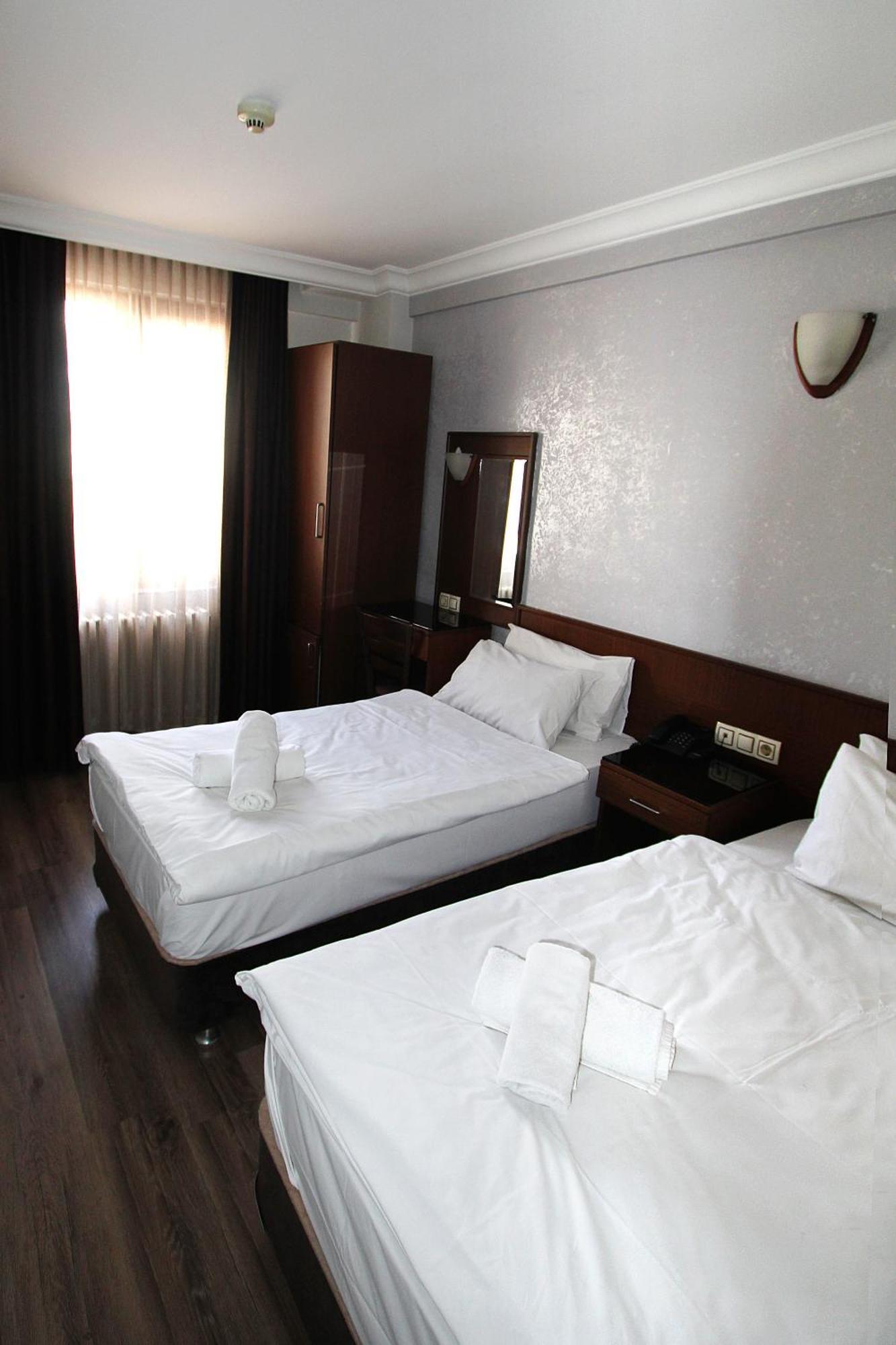 Lyon Hotel איסטמבול מראה חיצוני תמונה